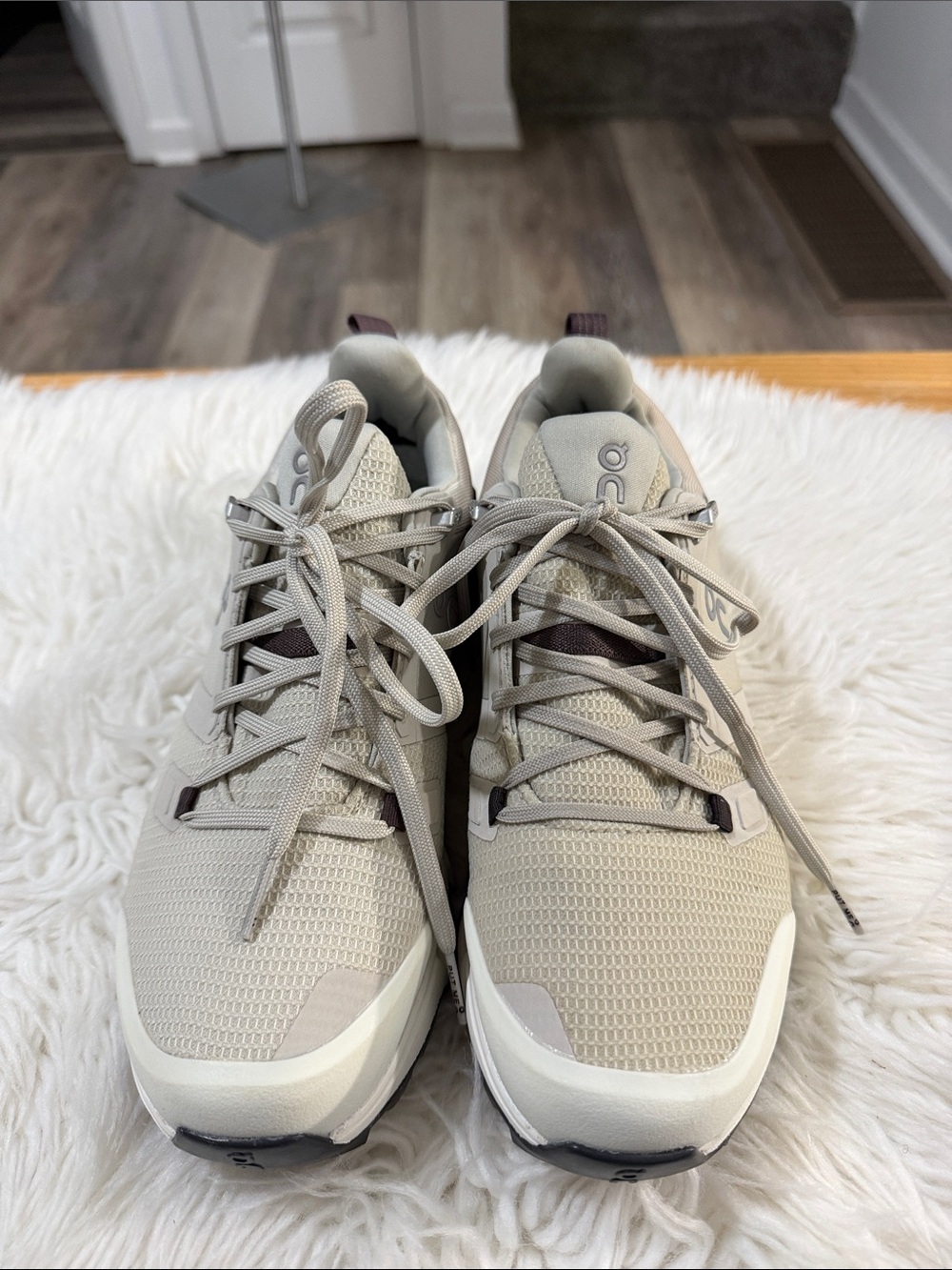 On Running Neutral Beige Lace-Up Athletic Sneakers Size 8.5